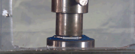 پرس هیدرولیکی چه بلایی بر سر کارتریج دی اکسید کربن و مواد رنگی می آورد؟ [تماشا کنید]