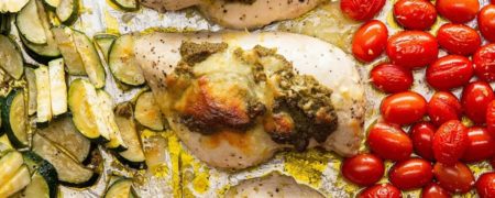 خوشمزه روز: مرغ سرخ کرده با سس پستو و سبزیجات [تماشا کنید]