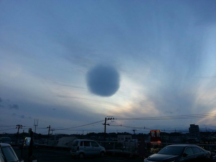 perfect-spherical-cloud-fujisawa-japan-3-w700