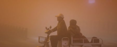 تصاویری هولناک که اوج آلودگی رعب آورِ اخیر هوا در چین را نشان می دهند