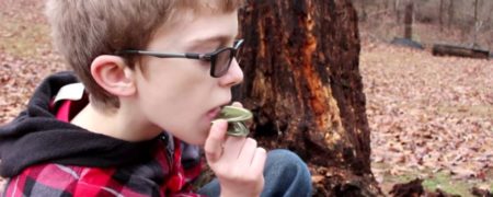 آموزش ساخت سوت با درب قوطی کنسرو برای مواقع اضطراری [تماشا کنید]