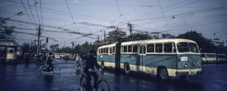 مجموعه تصاویر شگفت انگیزی که حال و هوای کشور چین را در دهه ۱۹۸۰ میلادی نشان می دهند