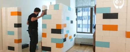 دیوار های لگویی برای بزرگسالان؛ ایده ای جدید و خلاقانه برای تغییر دکوراسیون [تماشا کنید]