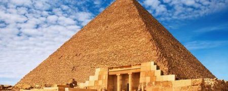 از استخوان های هزار ساله تا اتومبیل فراری؛ ۱۰ نمونه از عجیب ترین اشیایی که در حیاط خانه ها کشف شده اند