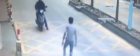 گیر انداختن دزد موبایل با استفاده از یک حرکت رزمی خارق العاده و دیدنی [تماشا کنید]