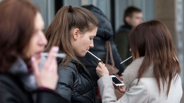 روسیه به دنبال تصویب قانون منع استعمال سیگار برای متولدین ۲۰۱۵ و پس از آن است