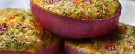 خوشمزه روز: طرز تهیه کاسه سبزیجات با پیاز [تماشا کنید]