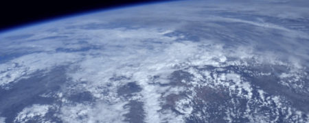 ویدیویی زیبا و حیرت انگیز که زیبایی های کره زمین را از فضا به تصویر می کشد [تماشا کنید]