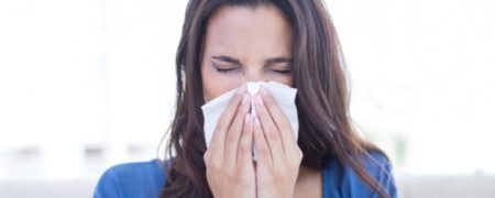نگه داشتن عطسه و ممانعت از خروج کامل آن تا چه اندازه می تواند خطرناک باشد؟