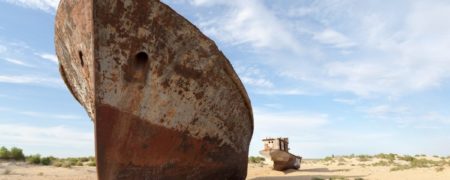 نگاهی به تصاویر ناراحت کننده از گورستان کشتی های «میناق» در وسط بیابان ازبکستان