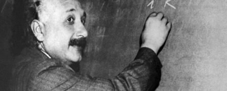 8 نکته جالب درباره آلبرت اینشتین که احتمالاً تا به حال از آن ها خبر نداشته اید