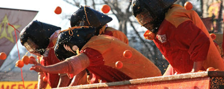 جشنواره پرتقال بازی ایتالیایی ها در شهر «ایوریا»