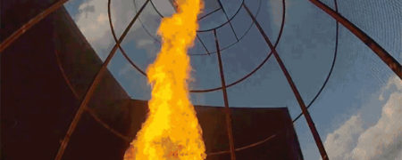 اختراعی عجیب و ترسناک؛ ساخت بزرگترین گردباد آتش دنیا به ارتفاع ۶ متر [تماشا کنید]