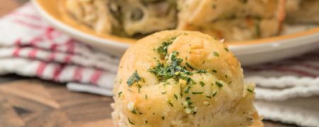 خوشمزه روز: لقمه های سیر و مرغ با سس پستو [تماشا کنید]