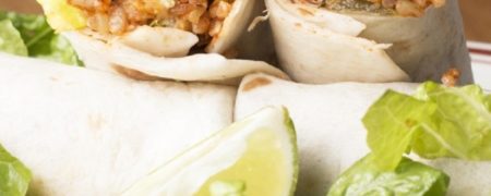 خوشمزه روز: اینچیلادا با برنج [تماشا کنید]