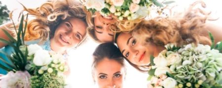 آیا می دانید عروس چرا دسته گل در دست می گیرد؟