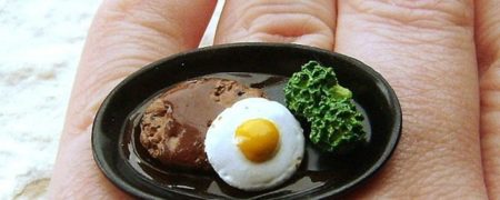 انگشترهای زیبایی که به شکل دسر و خوراکی های خوشمزه ساخته شده اند