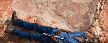 کشف بزرگترین ردپای متعلق به دایناسور ها در قاره استرالیا [تماشا کنید]