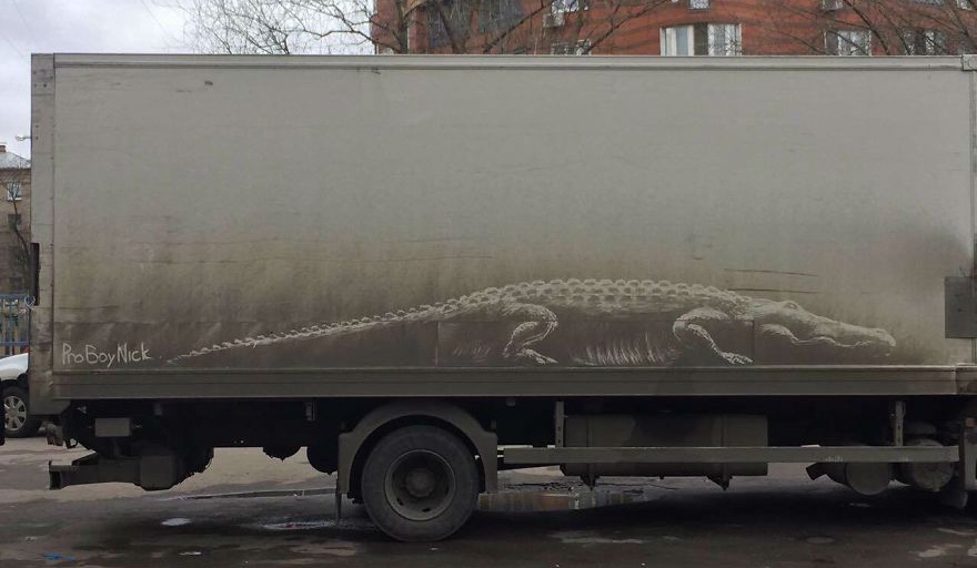 تبدیل ماشین های کثیف به آثار هنری زیبا توسط یک هنرمند روسی