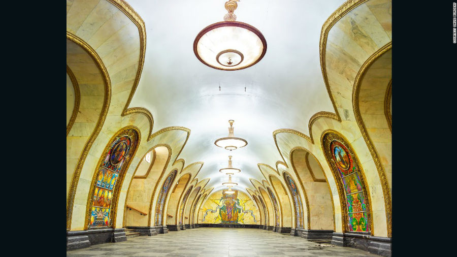 نگاهی به ۱۲ ایستگاه متروی بسیار زیبا در شهر مسکو
