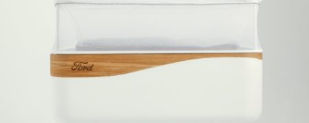 «فورد» و ساخت گهواره ای که محیط خودرو را برای نوزادان شبیه سازی می کند [تماشا کنید]