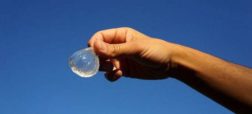 حباب های آبی که می توانند جایگزین بطری های پلاستیکی شوند [تماشا کنید]