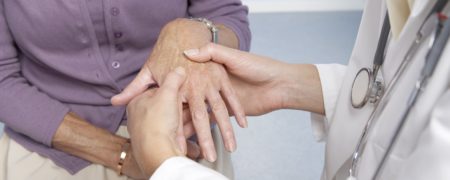 چرا زنان جوان نیز باید عارضه «روماتیسم مفصلی» را جدی بگیرند؟