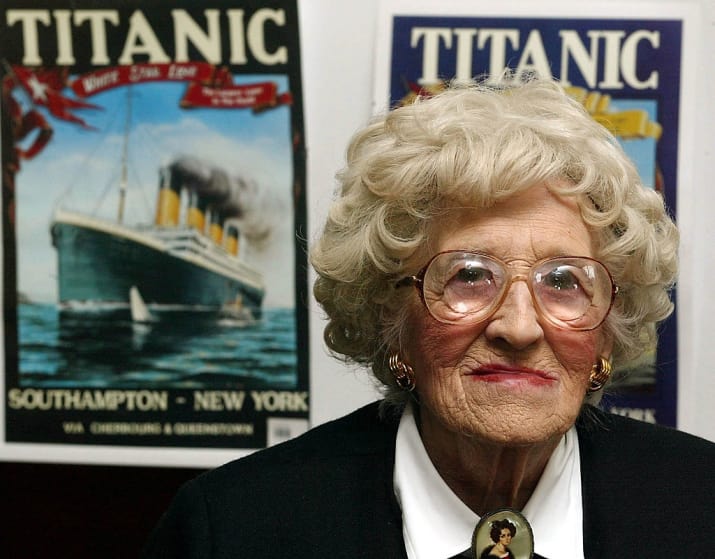 خانم دین در زمان غرق شدن تایتانیک فقط 9 هفته از تولدش گذشته بوده و کم سن ترین بازمانده این کشتی محسوب می شد. 