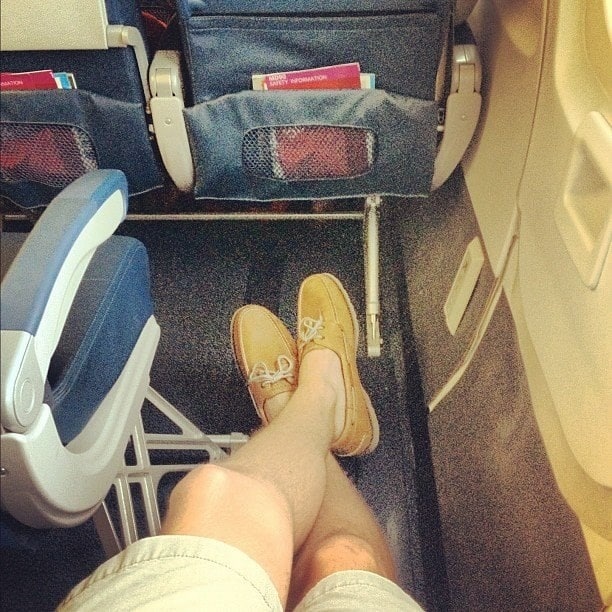 در اتوبوس و هواپیما جای کافی برای دراز کردن پاهایتان پیدا خواهید کرد.