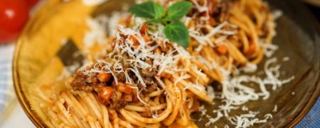 خوشمزه روز: اسپاگتی با سس بلونز [تماشا کنید]