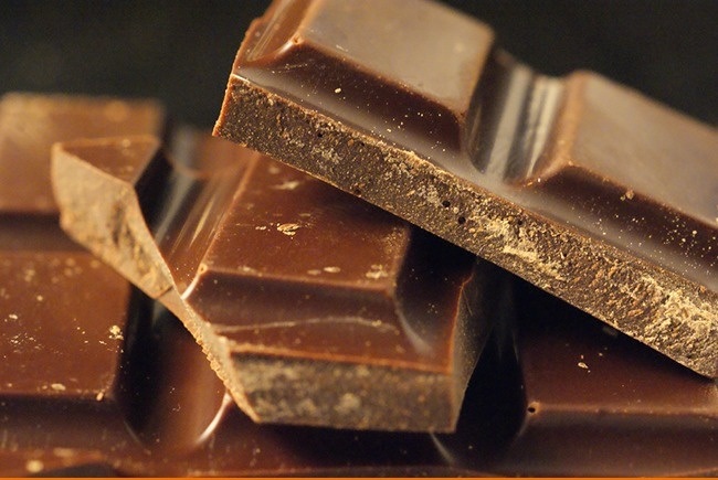 هر یکصد گرم شکلات تخته ای به حدود 1700 لیتر آب برای ساخته شدن نیاز دارد. 