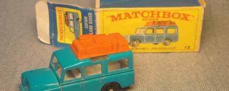 ویدئویی بسیار جالب از روند تولید ماشین های اسباب بازی مینیاتوری در سال ۱۹۶۵ میلادی [تماشا کنید]