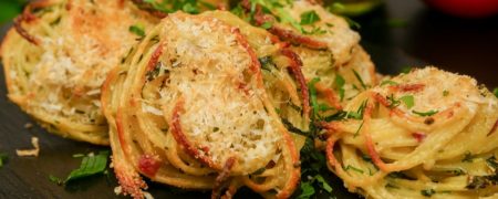 خوشمزه روز: چیپس اسپاگتی با پنیر پارمسان [تماشا کنید]