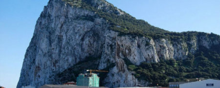 عملیات ترَیسر؛ برنامه سری دولت بریتانیا برای زنده دفن کردن سربازان خود در غاری در جبل الطارق