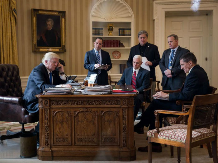 کاخ سفید همچنان تلفات می دهد؛ استعفای استیو بَنن، استراتژیست ارشد کابینه ترامپ