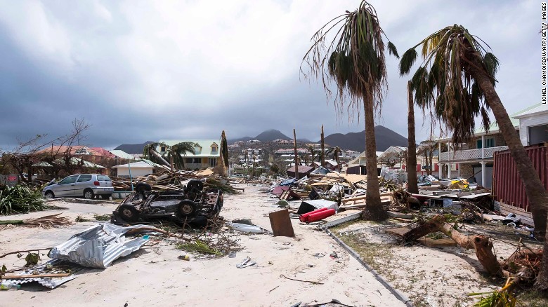 توفان ایرما در جزایر کارائیب بیش از ۱۰ کشته برجای گذاشت