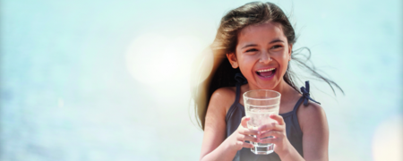 چند لیوان آب در روز برای سلامت بدن ضروری است؟