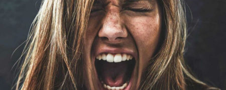 آیا تماشا کردن فیلم های ترسناک در کاهش وزن و بهبود خلق و خو موثر است؟