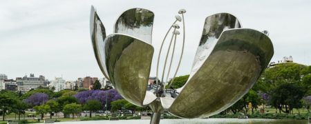 نگاهی به تعدادی از عجیب ترین مجسمه های دنیا