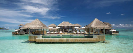 اقامتگاه خصوصی گیلی لانکانفوشی؛ بزرگ ترین ویلای روی آبی جهان