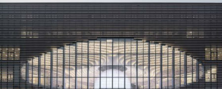 کتابخانه جدید و فوق‌العاده زیبا در چین که به شکل چشم انسان ساخته شده است