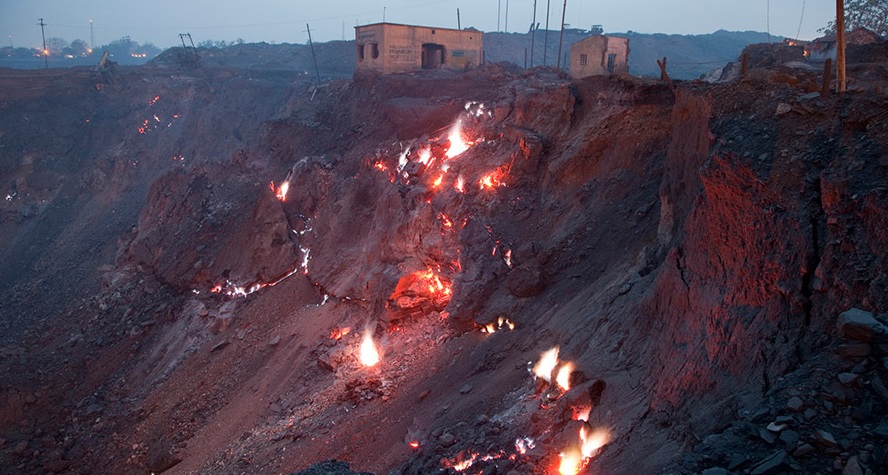 سفر به جهنمی به نام جهاریا؛ شعله ور بودن آتش یکصد ساله در هند