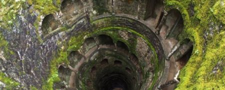 آشنایی با ۱۲ مکان متروکه ای که زمانی برای خود برو و بیایی داشتند