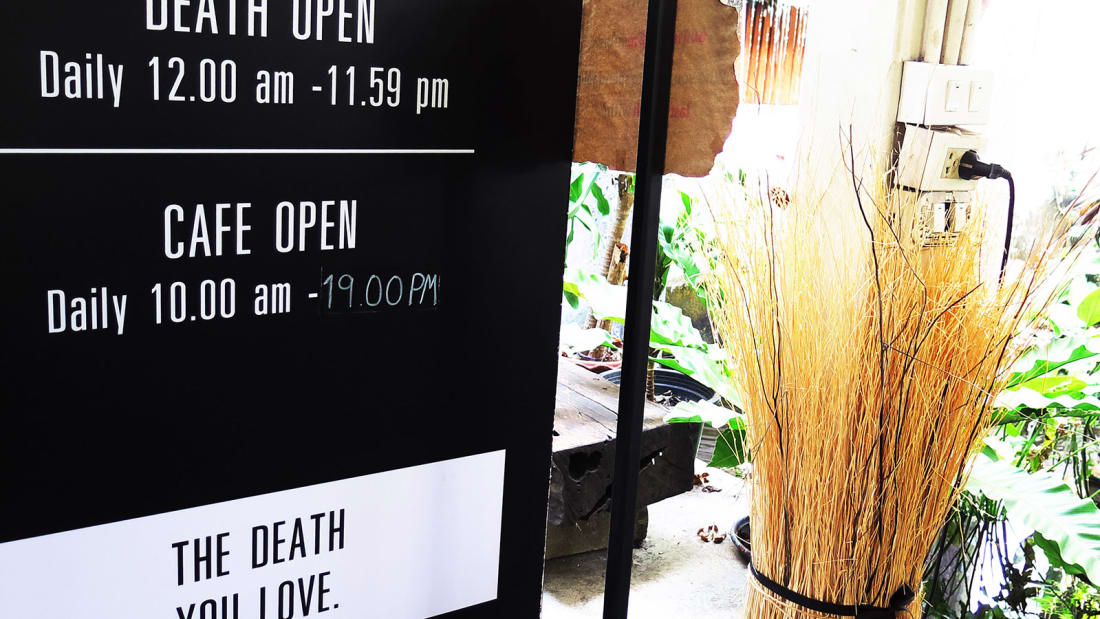 کافه مرگ بانکوک با طعم قهوه و تابوت