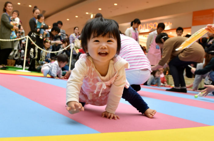 کاهش زاد‌ و‌ ولد برای ۳۷ سال متوالی در ژاپن؛ چشم بادامی‌ها علاقه ای به بچه‌دار شدن ندارند