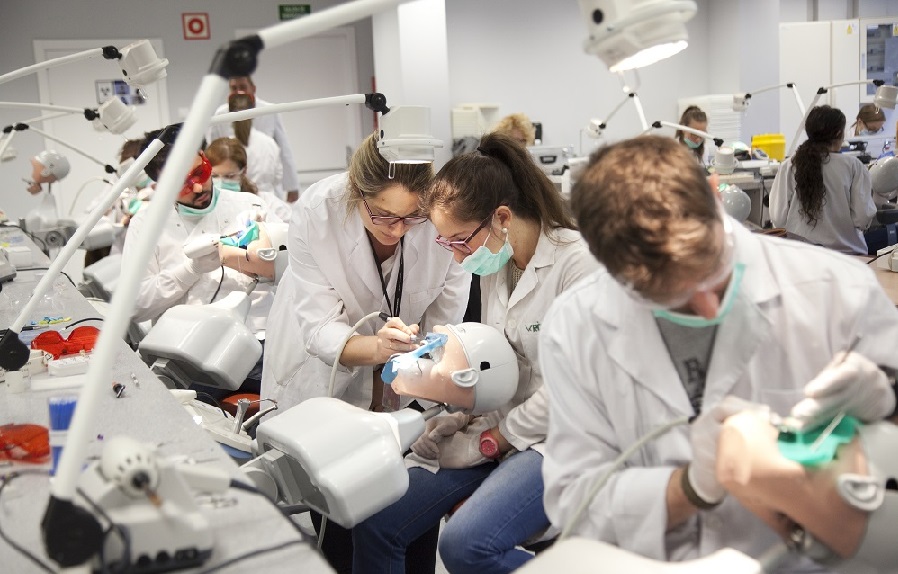 هزینه ها و روش های تحصیل پزشکی و دندانپزشکی ایتالیا