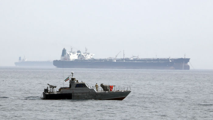 تقابل نظامی احتمالی ایران و ایالات متحده در خلیج فارس چگونه خواهد بود؟