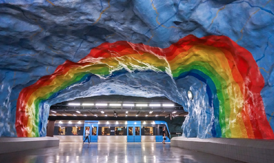 گشتی دیدنی در ایستگاه های رنگارنگ مترو پایتخت سوئد