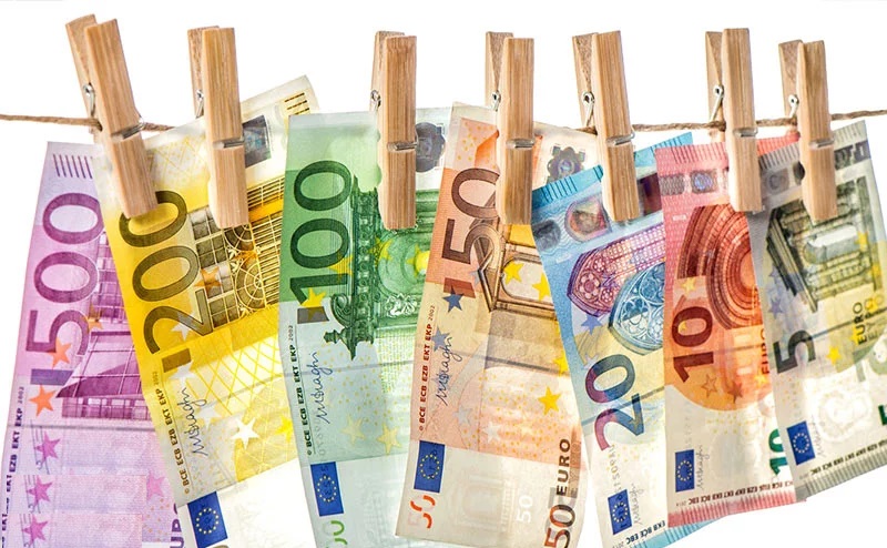 ارز مسافرتی به ازای هر  یورو ۱۱۸۰۰ تومان پرداخت می شود