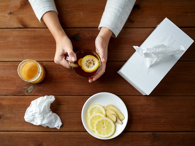 4Cold-weather-woman-drinking-lemon-tea.jpg